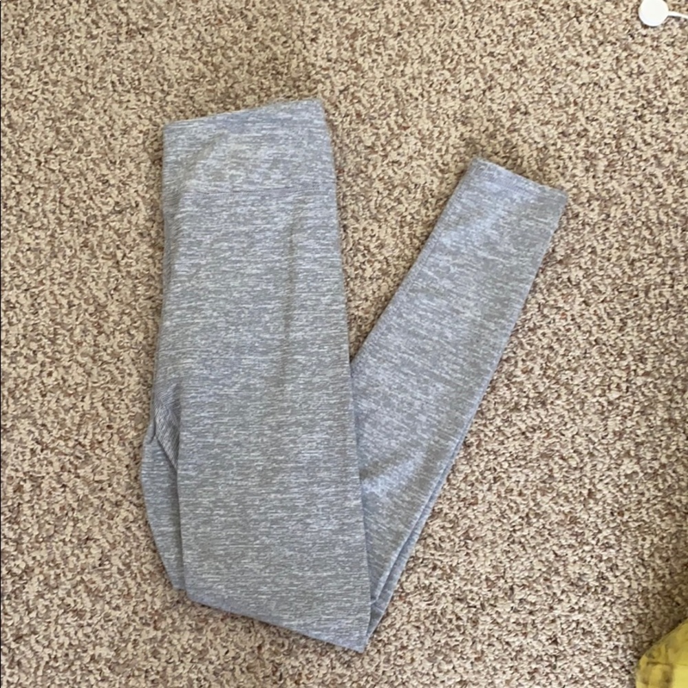 Athletic leggings